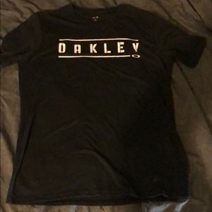 Oakley tshirt